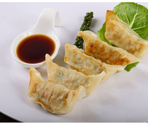 KB PRAWN GYOZA 1KG (8) picture