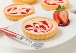 PRIESTLEY'S INDIVIDUAL STRAWBERRY TART GF (6) picture